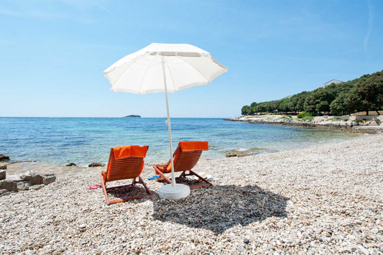Na Jadranu i dalje na snazi crveni alarm