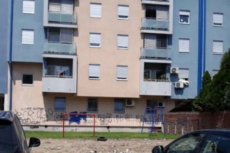 Uklonjena dva bespravna poslovna objekta u Banjaluci