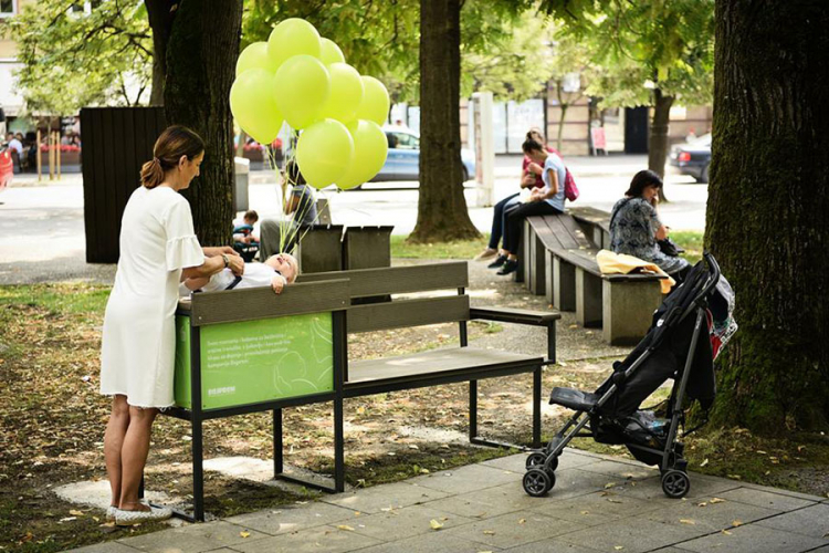 Banjaluka dobila klupe za dojenje