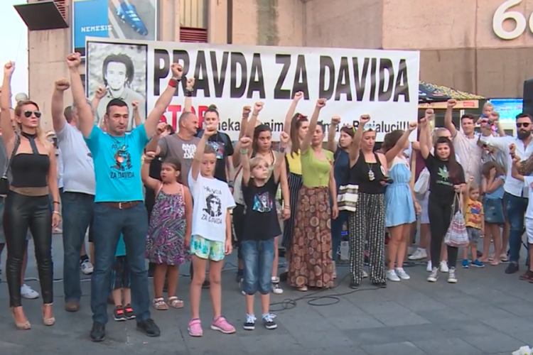 Okupljanje "Pravda za Davida" 134. put na Trgu Krajine