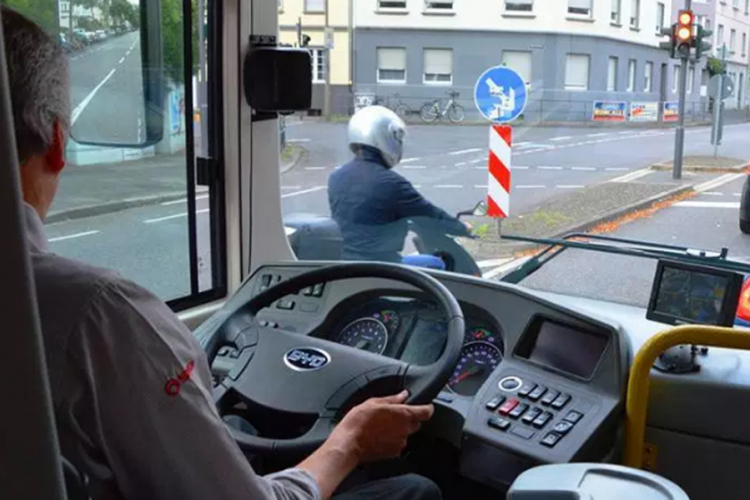 Obuka i zaposlenje za vozače autobusa i pekare