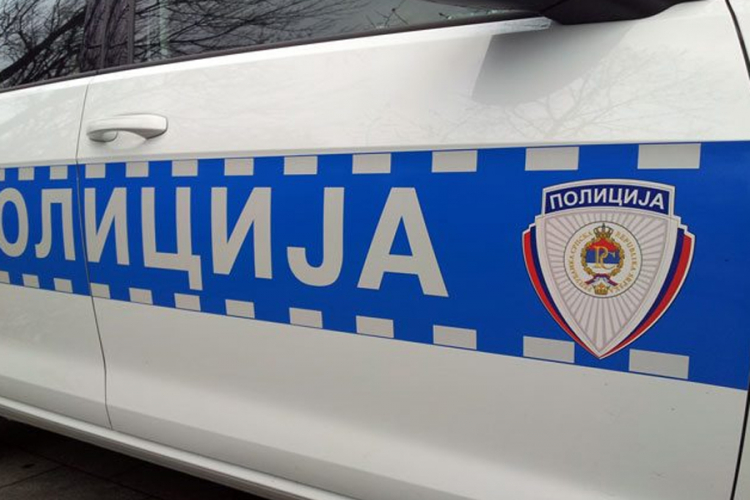 Policija kod građana pronašla nedozvoljeno oružje