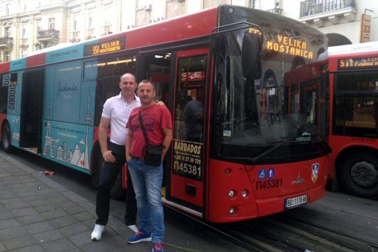 Vozač preko razglasa puštao dječije pjesme: Cijeli autobus uspavljivao bebu