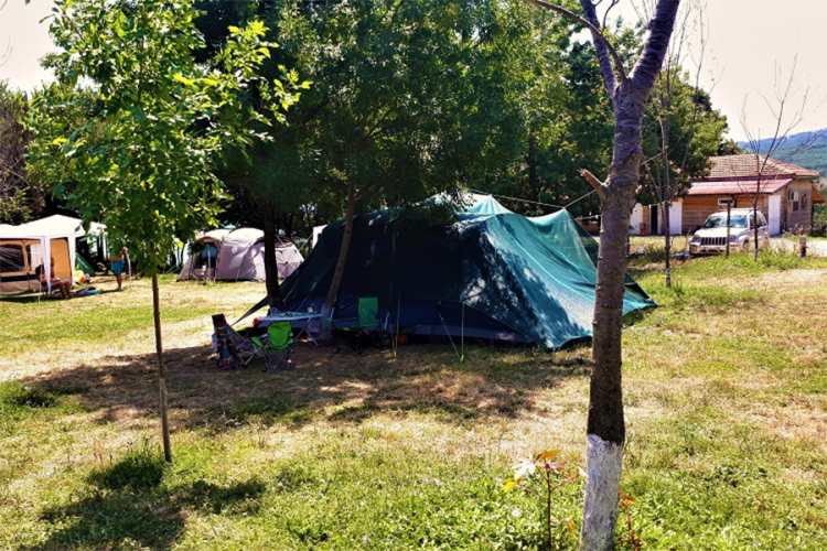 Uzbuna u Francuskoj zbog bombe, evakuisano 2.000 turista