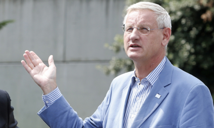 Bivši švedski premijer protiv promjene granica na Balkanu