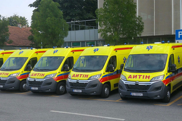 Mladić preminuo na ulici, u Hitnoj nije bilo doktora?