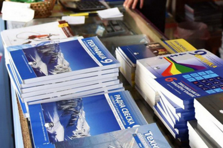 Udruženje samohranih roditelja "Ponos": Potrebne knjige za sedmi i deveti razred