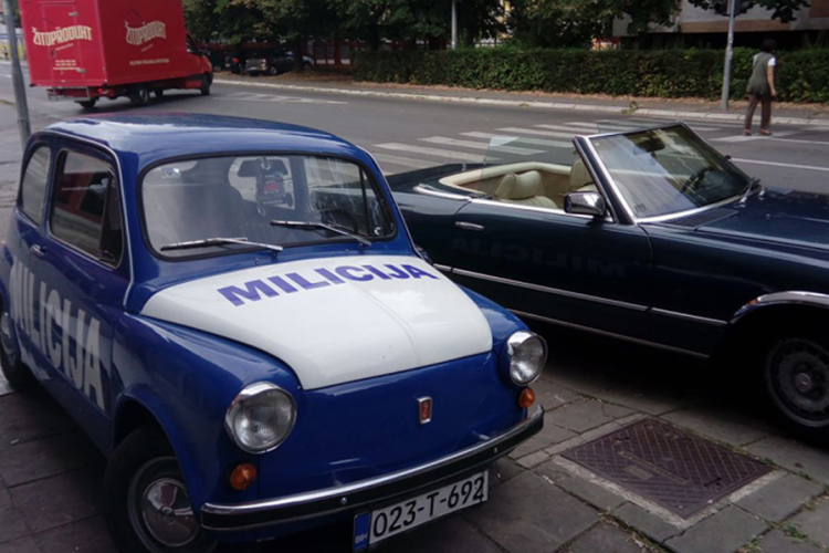 Policijski fićo na ulicama Banjaluke budi uspomene