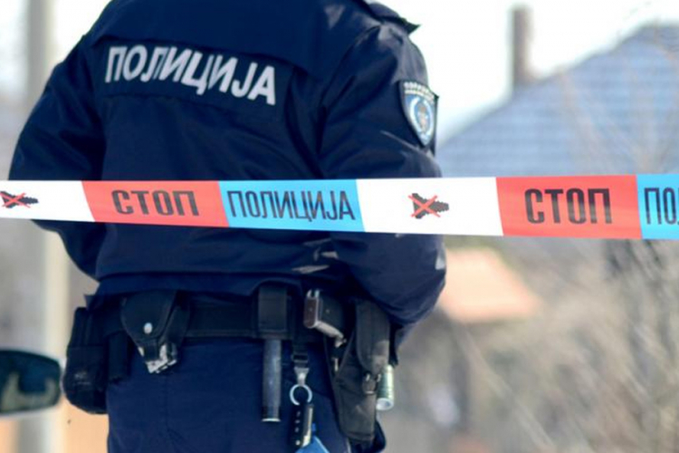 Muškarac i žena preminuli u požaru