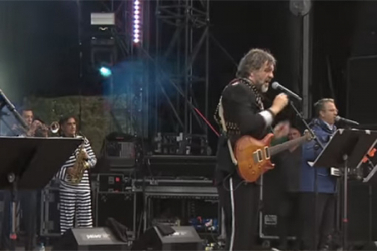 Kusturica i “No smoking orkestar “ pred više od 20.000 ljudi