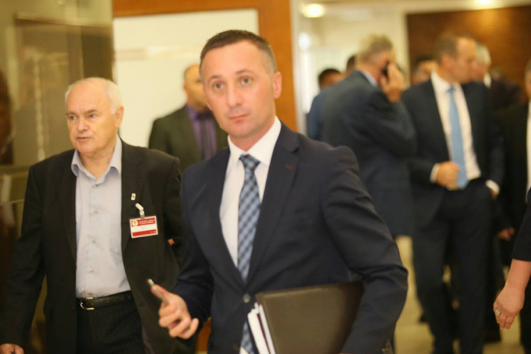 Kojić: Karadžić i Mladić podržavaju odluku Parlamenta da odbaci izvještaj o Srebrenici