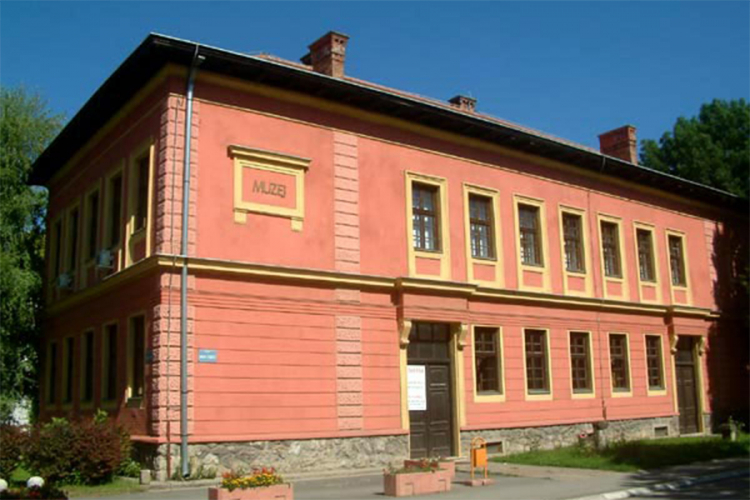 Tri ravnopravne nagrade za Bijenale radova na papiru