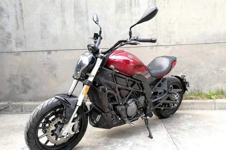 Benelli spremio novi kruzer srednje kategorije