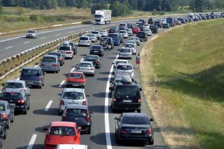 Višečasovna zadržavanja na Batrovcima