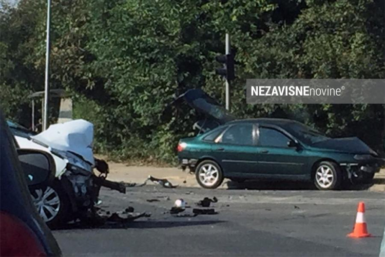 Težak udes na zapadnom tranzitu, saobraćaj otežan