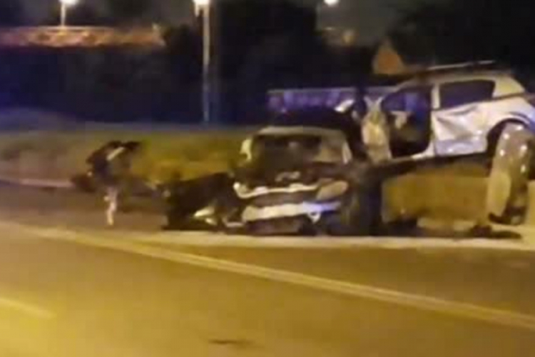 Detalji stravične nesreće: Nakon sudara ispala iz vozila pa je pregazilo drugo auto