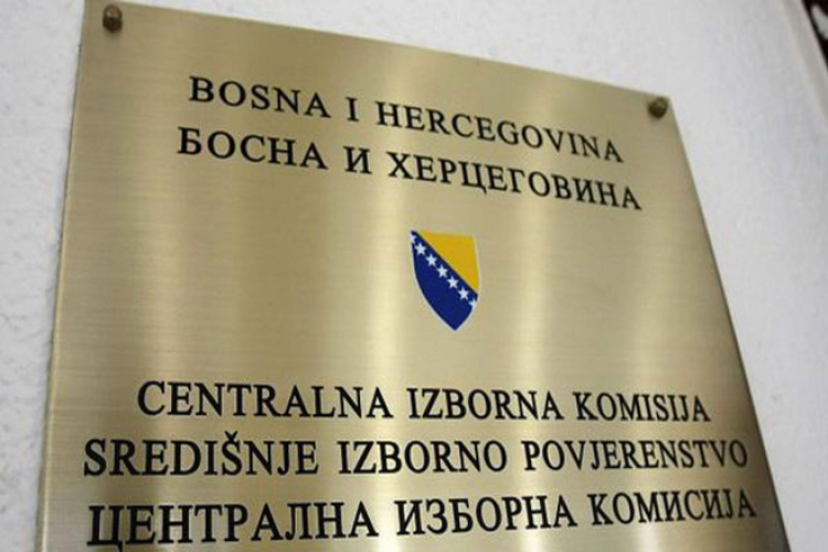 U službenim glasilima i medijima objavljene ovjerene kandidatske liste