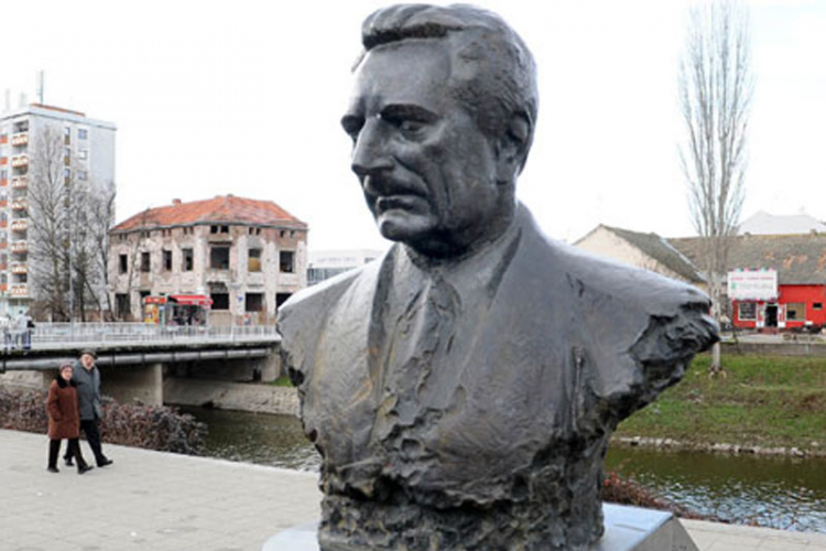 Zbog spomenika Tuđmanu spriječen festival ojkače u Petrinji