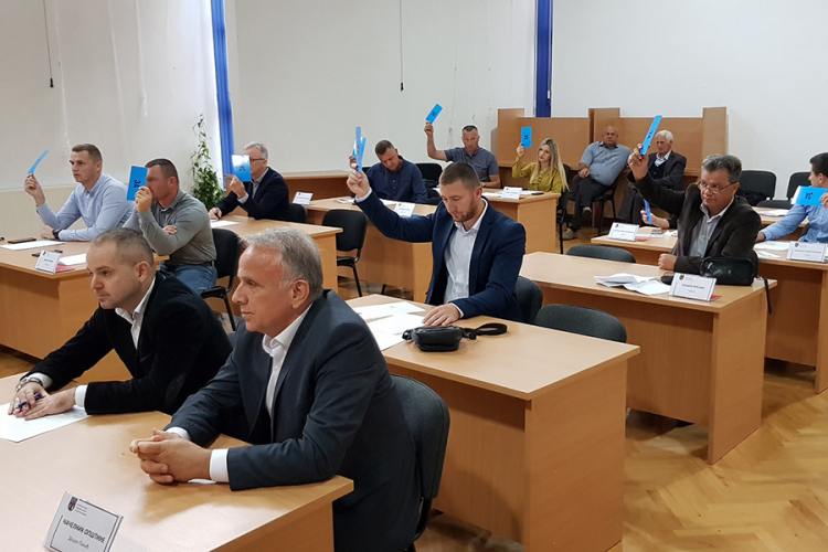 Željki Cvijanović povelja počasnog građanina opštine Stanari