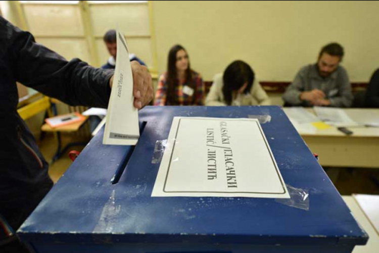 Počela obuka članova i predsjednika izbornih komisija