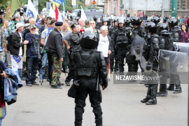 Policija napala urednika i novinara TV1