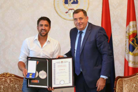 Dodik odlikovao Tipsarevića medaljom zasluga za narod