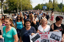 U Podgorici novi protest zbog ukidanja naknada za majke troje i više ...