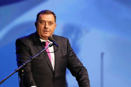 Dodik: Razmotriti sve što su visoki predstavnici promijenili