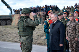 Putin: Rusija će jačati vojsku kako bi štitila suverenitet