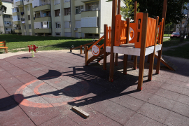 Prostori za mališane u lošem stanju: I tobogan nestao sa dječjeg ...