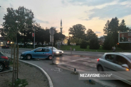 Pežoom završio na trotoaru u centru Banjaluke