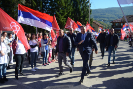 "Srpsku može da odbrani samo SNSD sa narodom"
