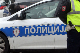 Opel sletio sa puta, povrijeđene dvije osobe