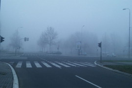 Vozači oprez, magla i odroni na putevima