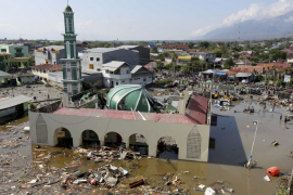 Bilans žrtava zemljotresa i cunamija u Indoneziji porastao na 832