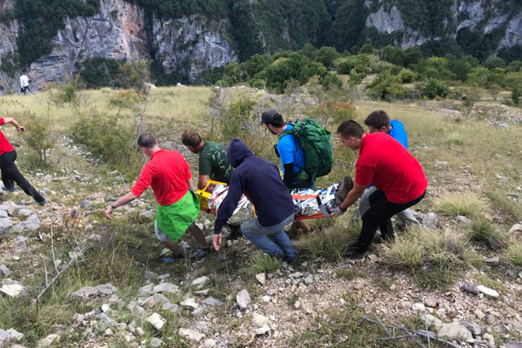 Spasioci zbrinuli unesrećenog planinara u rejonu Lukomira