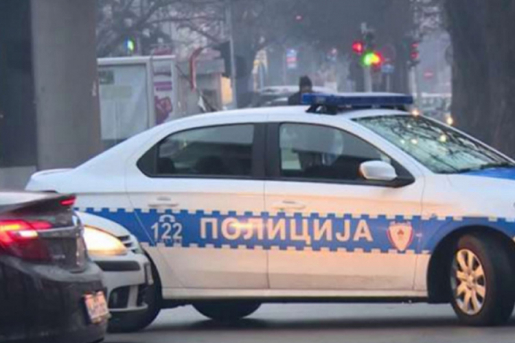 U sudaru autobusa i golfa povrijeđena dva lica