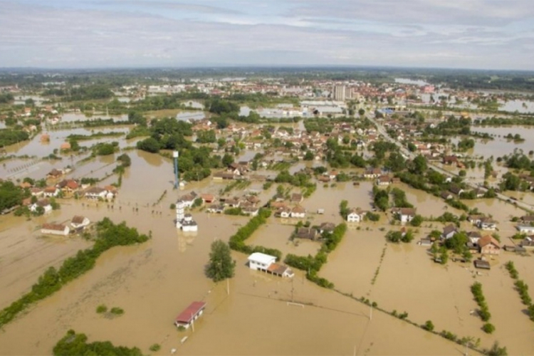 Počela sanacija stambenih objekata uništenih u poplavama u Doboju