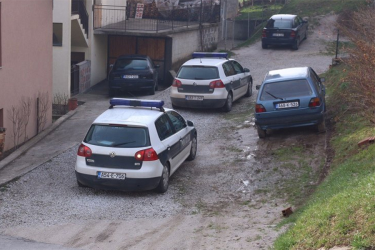 Bačena bomba u naselju Širokača