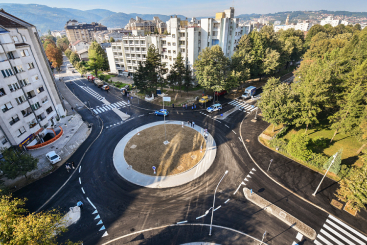 Završena kružna raskrsnica u Aleji Svetog Save