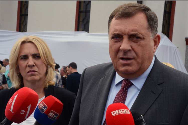 Dodik: Cilj SNSD-a jaka i stabilna Srpska