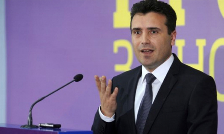 Zaev poručio Makedoncima: Novo ime ili izolacija države