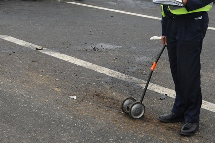 Motociklista povrijeđen u sudaru s hjundaijem