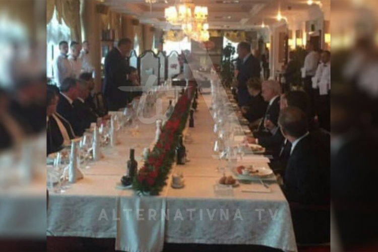 Domaći specijaliteti i tvrdoška vina na meniju za Lavrova