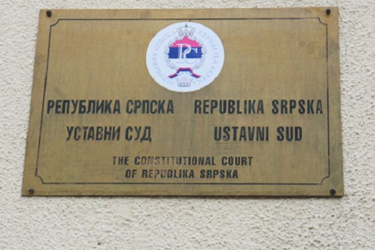 Ustavni sud RS: Neprihvatljiv zahtjev Kluba Bošnjaka u vezi sa informacijom o Srebrenici
