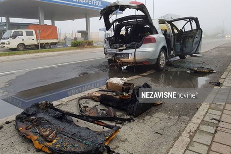 Automobil se zapalio u vožnji