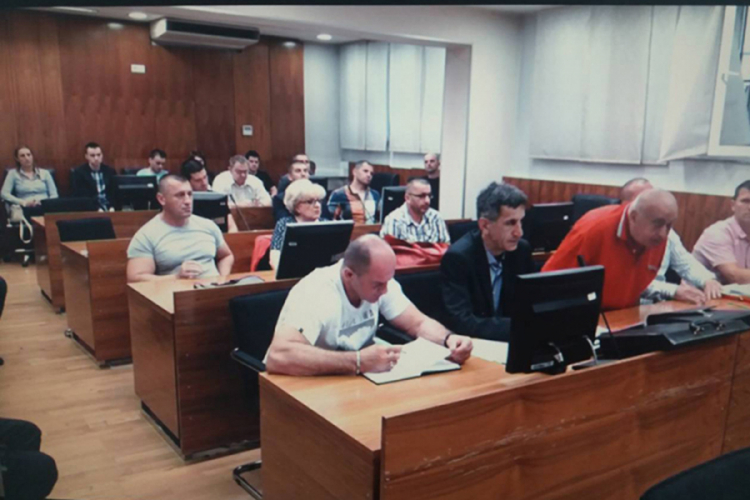 Predmet "Trezor": Oksana poslije kćerkine svadbe ide u sudnicu