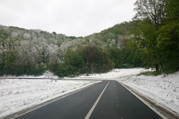 Mraz na kolovozima na području Sarajevsko-romanijske regije