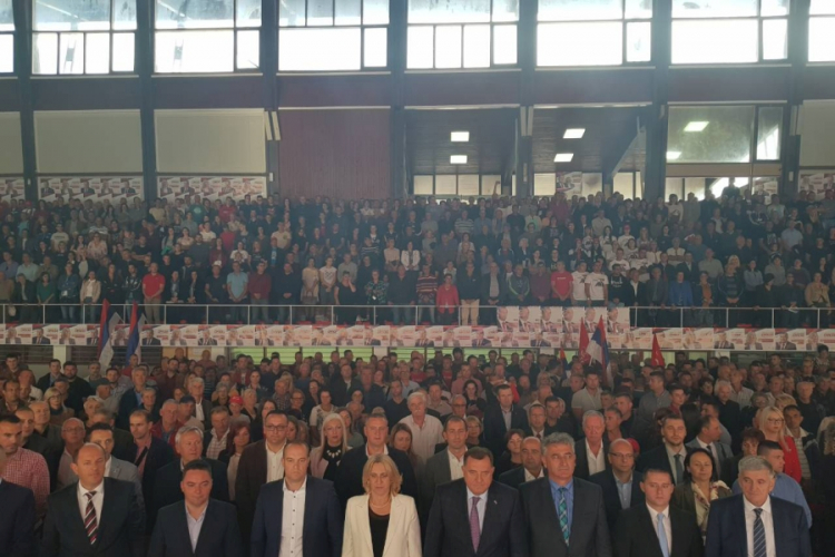 Dodik: Bili i ostali uz građane Nevesinja