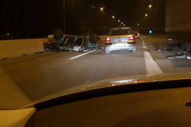 Težak udes kod Banjaluke, auto završio na krovu